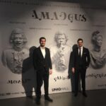 Sadri Alışık Instagram - 2 buçuk yıl önce dostum @cemilthedemirok ile Londra’da kurmaya başladığımız hayal AMADEUS dün akşam gerçekleşti. AMADEUS @isil.kasapoglu rejisiyle @selcukyontem @okanbayulgen @ozlemocalmaz başrolüyle büyük prodüksiyonu, 60 kişi sahne önü ve arkası ekibi, yüzlerce kişilik imalat ve yaratıcı ekibiyle ve en önemlisi 1100 kişinin dakikalarca ayakta alkışlarıyla yolculuğuna başladı. Çolpan İlhan Sadri Alışık Tiyatromuzun 25. Yılında, @piuent ile beraber bu oyunu sahneledik. Tüm emeği geçenlerin emeğine sağlık. SAKM ailesi @wrtoztrk @srknprts @yavuzaytekin81 🙏🏻👏🏻