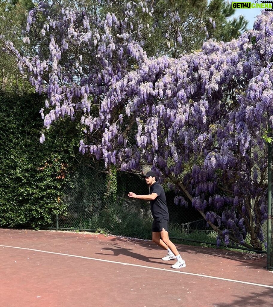 Sadri Alışık Instagram - 🎾 💪🏻 #tenislove 📸 @erc.kra