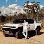 Sadri Skander Instagram - Quel monstre ! Jamais vu ça !!! + de 1000ch !!!! Nouveau Hummer EV California