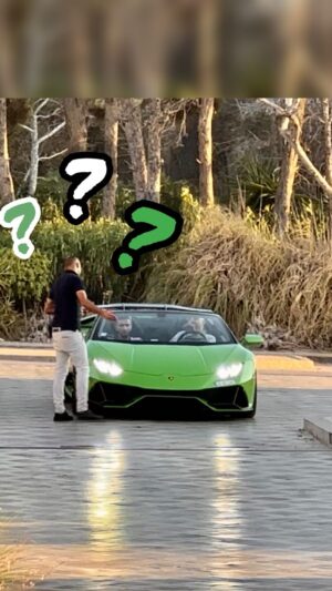 Sadri Skander Instagram - 🤔Lamborghini in 🇹🇳
.
.
#lamborghini #huracan  #novitec #huracanevo #supercar