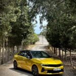 Sadri Skander Instagram - Après avoir fait son lancement, on a pu essayer aujourd’hui la toute nouvelle Astra ✨ Pour moi plus belle compact du marché, MAGNIFIQUE. Et très bon moteur de 130ch turbo. Prix: à partir de 107 900 DT full options, boite auto. @opel_tn . . #opel #opelastra #astra Tunisia