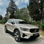 Sadri Skander Instagram - Pour le grand retour de Volvo en Tunisie on a choisi d’essayer celle qui a été élue voiture de l’année la :Volvo XC40 🇸🇪 B3 avec micro hybridation ♻️ Infos, prix en stories . . . . #volvo #volvoxc40 #xc40 Sidi Bou Said