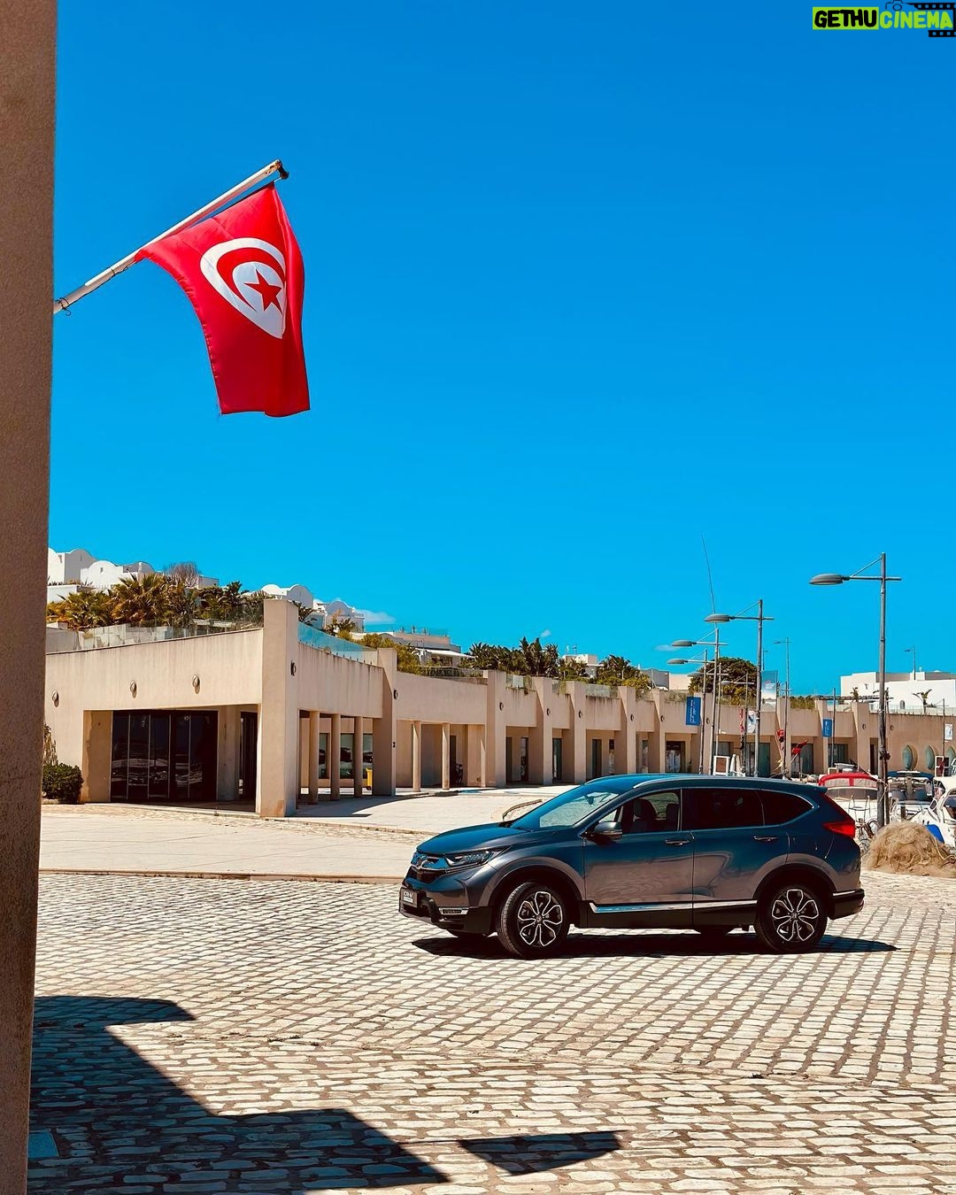 Sadri Skander Instagram - En direct avec le Nouveau HONDA CR-V Hybrid ⚡️e:HEV @honda.tunisie Gammarth