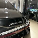 Sadri Skander Instagram - عيد مبارك كل عام و أنتم بخير avec la Nouvelle BMW Serie 7 arrivée aujourd’hui en Tunisie 🇹🇳. En 2 versions, essence 740i et i7 60, 100% électrique ⚡️ Exceptionnelles de l’extérieur et de l’intérieur. Détails et prix en stories. Merci @bmw.tunisia Tunisia