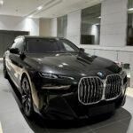 Sadri Skander Instagram - عيد مبارك كل عام و أنتم بخير avec la Nouvelle BMW Serie 7 arrivée aujourd’hui en Tunisie 🇹🇳. En 2 versions, essence 740i et i7 60, 100% électrique ⚡️ Exceptionnelles de l’extérieur et de l’intérieur. Détails et prix en stories. Merci @bmw.tunisia Tunisia