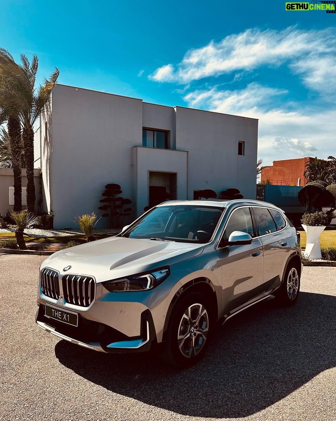 Sadri Skander Instagram - Après l’avoir découvert au show room @bmw.tunisia on a pris le tout nouveau BMW X1 pour l’essayer sur nos routes🚦 . . . . . #bmw #x1 #bmwx1 Tunisia