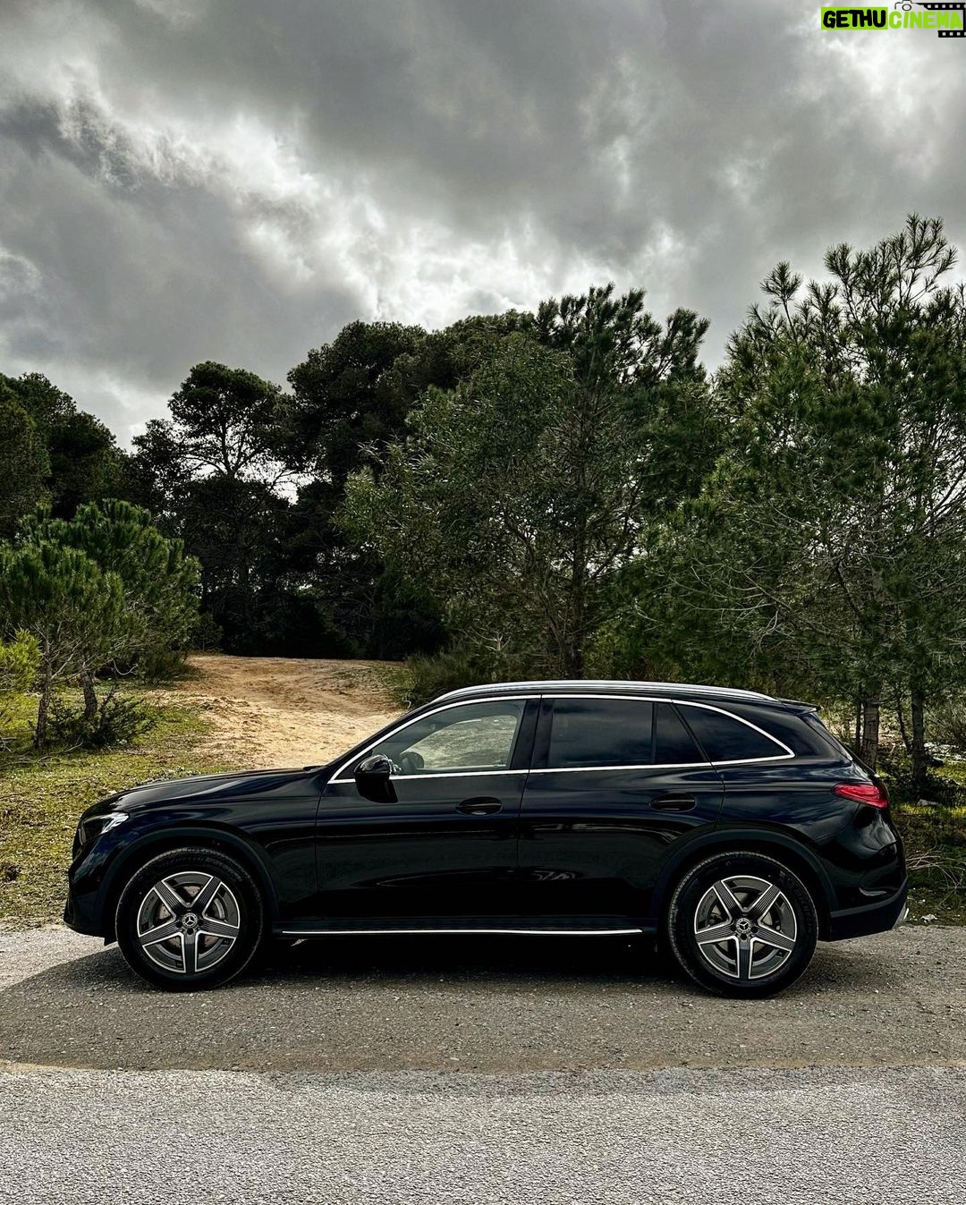 Sadri Skander Instagram - Essai du nouveau Mercedes GLC AMG 4 matic 🇹🇳 💰À partir de 280 000 DT . . . . . . . #mercedes #glc #mercedesglc #amg #4matic Tunisia