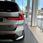 Sadri Skander Instagram - Revolution de style pour le nouveau X1, a peine lancé en Europe et déjà chez @bmw.tunisia un sérieux concurrent au Q3 et GLA, look futuriste comme son intérieur inspiré du iX, je suis fan ! . 💰À partir de 174 000 DT . . . . . . #bmw #bmwx1 #x1 Tunisia