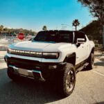 Sadri Skander Instagram - Quel monstre ! Jamais vu ça !!! + de 1000ch !!!! Nouveau Hummer EV California
