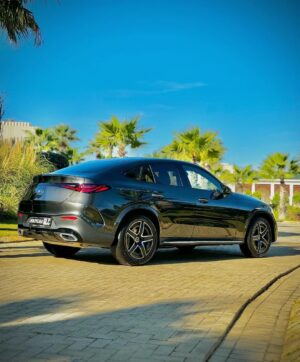 Sadri Skander Instagram - 🇹🇳 Au volant du Nouveau GLC Coupé AMG ✨
Prix : 339 000 DT TTC
@mercedes_benz_tunisie 
Merci au @fstunis pour l’acceuil
.
.
#mercedes #glc #mercedesbenz