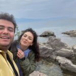 Safa Sarı Instagram - Canım , Kübra’m ,biricik eşim ,ruhum iyi ki doğdun iyi ki benimle evlendin iyi ki beni hayatına ortak ettin seni çok seviyorum …❤️ hayatımı yanımda olarak , yeni anılar biriktirerek , beni çok severek şereflendirir misin ? 🌸çünkü; ben seni çok seviyorum iyi ki varsın canımmmm 🥰