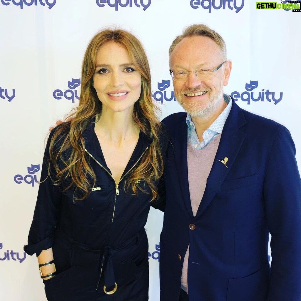 Saffron Burrows Instagram - the weekend - hosting @equityuk @equityukla @jaredharris ... i made a speech and of course it included my mum and the #greennewdeal :)