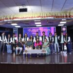 Sahana Sarvesh Instagram - Not me asking the principal of @dgvaishnav_college @vfest.vie to dance with me on stage and then giggling. Please don’t ask me to speak on stage, I’ll blabber :) Thank you for having me @dgvaishnav_college , Tarun for organising this! Absolutely loved being there ♥️ DG Vaishnav College