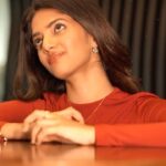 Sahana Sarvesh Instagram - They say diamonds are a woman’s best friend, Offer lasts only until the end of this year and I whole heartedly accept near year gifts 🤗♥️ Go shop soooon! . . Red box is a curation of 3 earrings at Rs.99,000/- . The best part of this is that the jewelry can be exchanged to new ones without wastage, anytime after 1 year. Stores located in : T nagar , Anna nagar & Velacherry #diamond #diamondjewelry #wondrdiamonds #jewellery #jewelry #diamonds #chennai #chennaimemes #diamondring #diamondrings #diamondearrings #chennaidiaries #indianbride #bridal #bridaljewellery