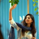 Sahana Sarvesh Instagram - Your girl next door :P 📸 and edited by @frames_arw ♥️ #portrait #girlnextdoor #chennai #shoot #portraitsvisuals #ethnicwear #shootlife #blueaesthetic