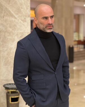 Saleh Abd El Nabi Instagram - #fashionlover #suit #winter2023 #design #naturephotography #blacklove #navy #actor #egyptian
