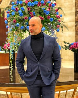 Saleh Abd El Nabi Instagram - #fashionlover #suit #winter2023 #design #naturephotography #blacklove #navy #actor #egyptian
