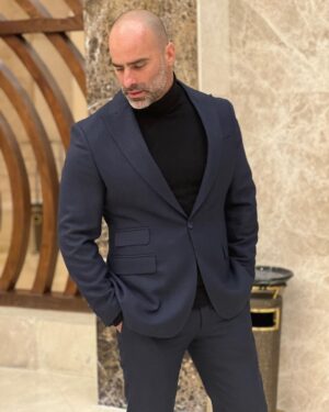 Saleh Abd El Nabi Instagram - #fashionlover #suit #winter2023 #design #naturephotography #blacklove #navy #actor #egyptian