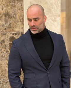 Saleh Abd El Nabi Instagram - #fashionlover #suit #winter2023 #design #naturephotography #blacklove #navy #actor #egyptian Triumph Luxury Hotel