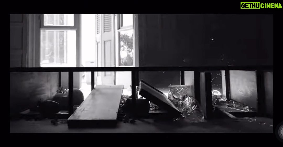 Saleh Abd El Nabi Instagram - زي ما قلت لكم قبل كدة محدش يقول لأنغام لأ🙏🏻الكليب الثاني مع انغام 💪🏻💪🏻سجل يا زمن سجل يا تاريخ