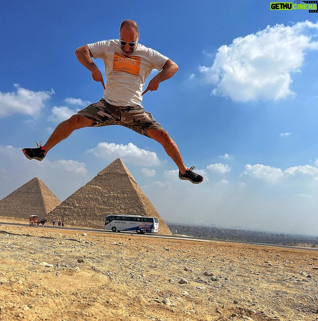 Saleh Abd El Nabi Instagram - #egypt #lebanon🇱🇧 #behappy The Pyramids - Cairo, Egypt