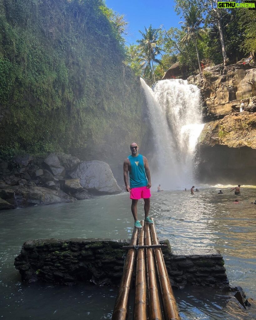 Saleh Abd El Nabi Instagram - #balidaily Tegenungan Waterfall