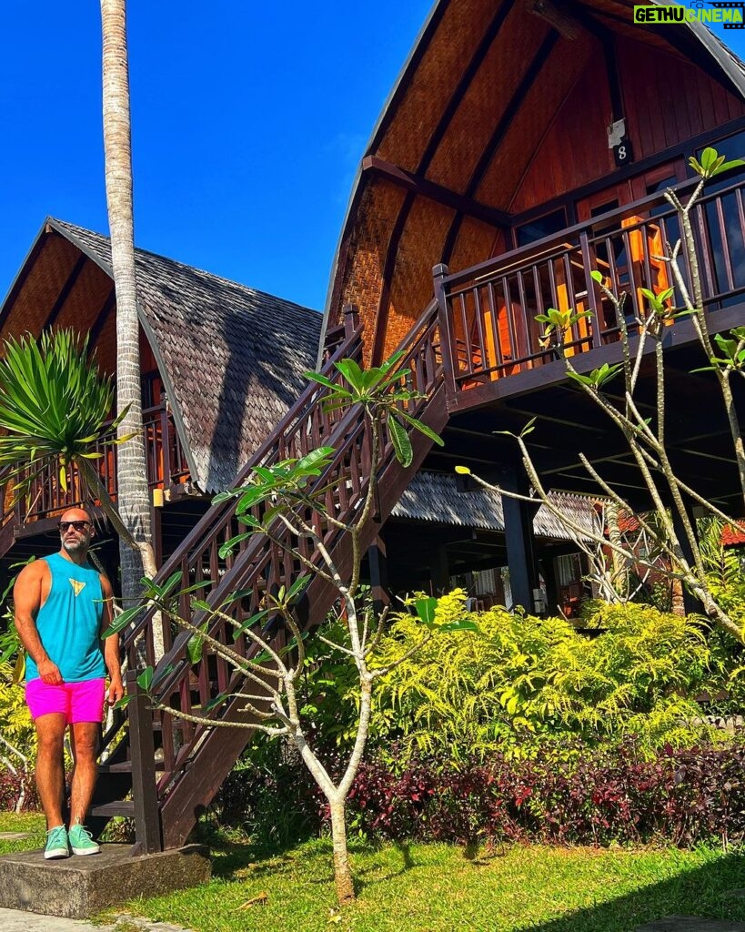 Saleh Abd El Nabi Instagram - #honeymoon #balidaily Tropical Temptation Beach Club