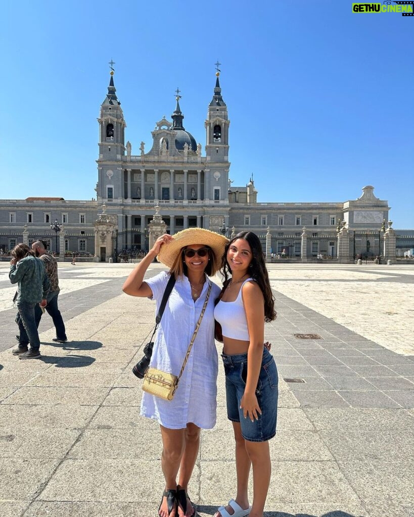 Salli Richardson-Whitfield Instagram - In Madrid with my bestie/daughter @parker.whitfield having some mother daughter bonding time before she leaves me for College. I love this girl😢😢❤❤