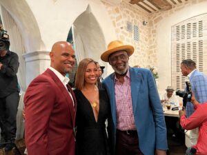 Salli Richardson-Whitfield Instagram - My heart is so heavy. I was given the honor to act with this man, Direct this man, play golf with this man and even share a cigar or two with this beautiful soul. @alldondre and I were always so happy to run into you and I’m so happy we were able to spend your 80th birthday with you. Heaven definitely has another angel. @officialrichardroundtree you will be missed.💔