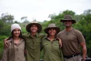 Salli Richardson-Whitfield Instagram - Merry Christmas from the motherland. @alldondre @parker.whitfield  South Africa is a dream come true. #safari