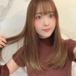 Sally Amaki Instagram - お仕事の後トリートメントに行ってきました😌 美容師さん達がみんな仮装してて楽しかったです👻🎃 まだ髪色決めてないから今日は染めてないんだ〜何がいいかな〜🌜🤝🌛