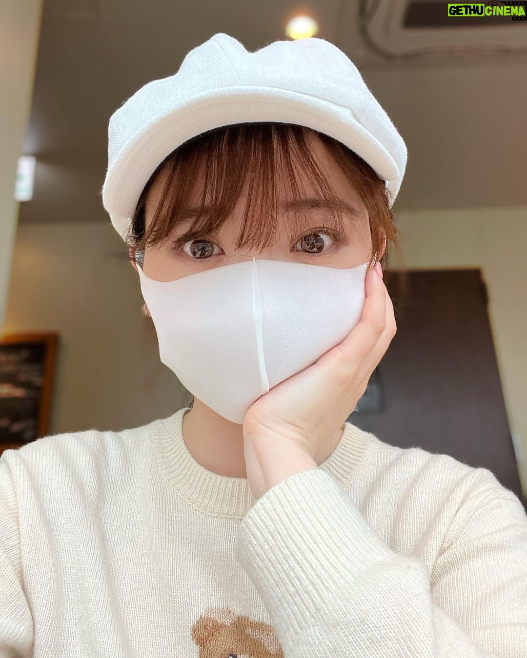 Sally Amaki Instagram - ドキドキしてマイク🎤に自分の気持ちぶつけて、「お返事...ちょっと待って貰ってもいい?🤭」って言われて、まだかなまだかな〜って数日ソワソワして待った後、「あなたに決めました。これからよろしくお願いします」って言われた瞬間心臓が止まって言葉が出なくなる感じ🧐 . オーディションと告白ってなんだか似てるな〜🧐って思う今日この頃です😌 . 今日はとても充実した日でした🥰ほしかった白いキャスケットも買えました🥰