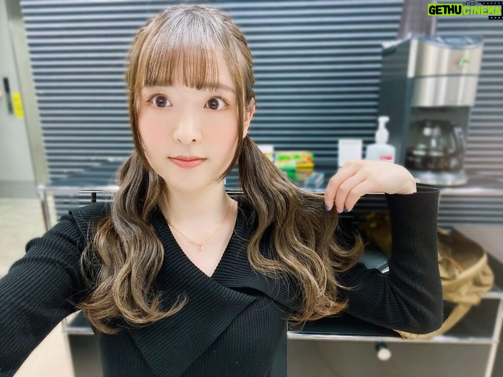 Sally Amaki Instagram - プリンアラモードになってたのでMiraree Tokyoさんでまた染めて頂きました🥰 順調に伸びてます🥰 美容院のすぐ後リハに行ったんですけど、ダンサーさんに「髪サラサラ過ぎじゃない？？」って褒められた🥰嬉しみ🥰