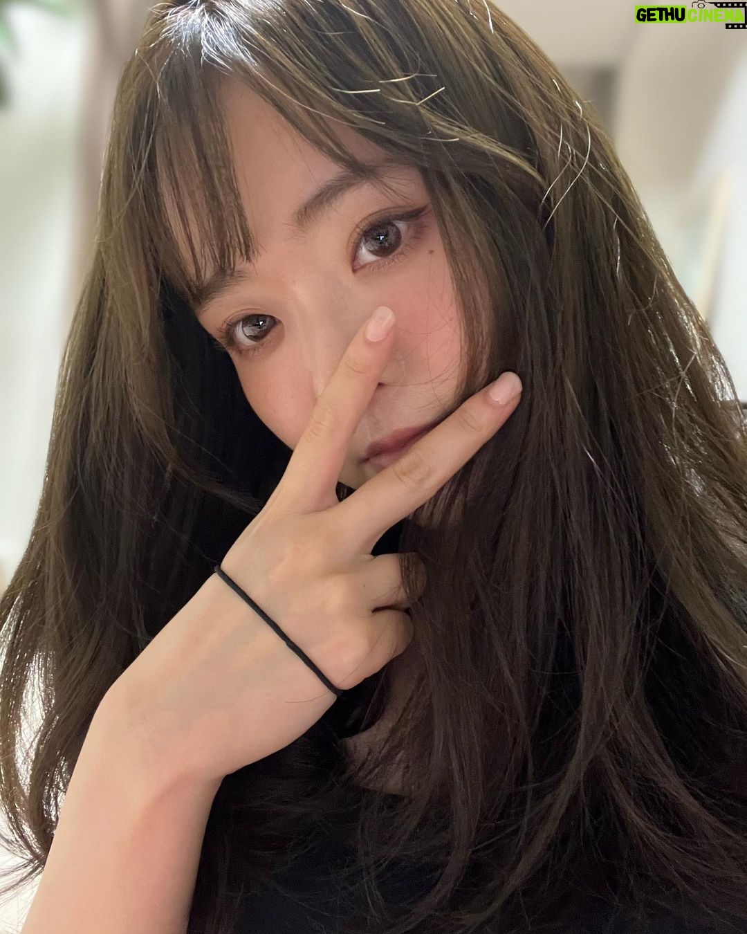 Sally Amaki - 5.1K Likes - 珍しく下まつ毛もマスカラ塗った〜
明日は大切な日なのでもう寝ます💃🏻
おやすみ😴