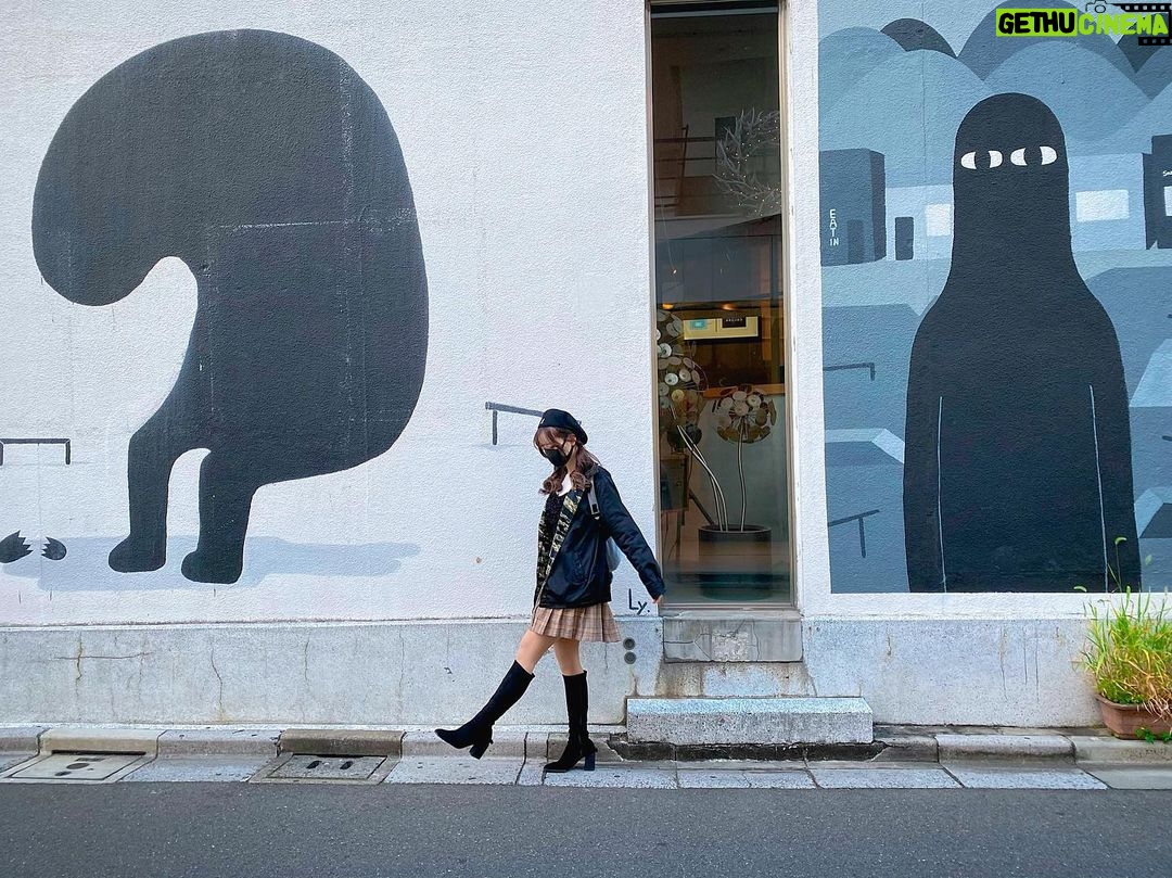 Sally Amaki Instagram - 石ころ蹴って帰る民 Good night world ✌🏻