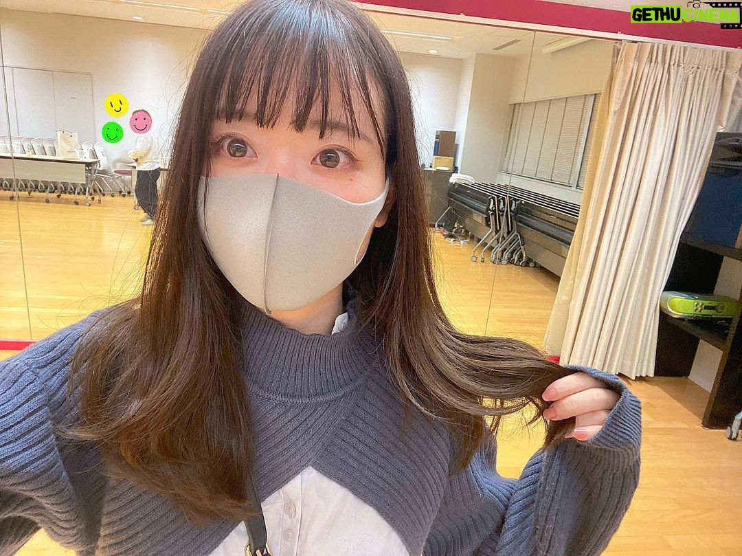 Sally Amaki - 5.1K Likes - Mirareee Tokyoさんでまた髪の毛染めて、毛先も整えて頂きました🥰
後前髪もちょっとだけ増やした〜🥰🥰リハ後の写真だからちょっとポサポサしちゃった😛
今回もピノちゃんいて癒された〜🐶