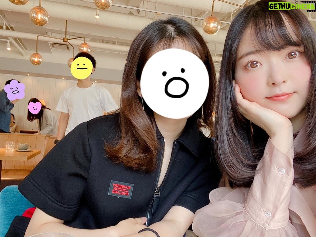 Sally Amaki Instagram - 友達が免許合宿行ってて2週間会えない🥺出会ってからこんなに離れるの初めて🥺うわーーーーー😭 . I’m breaking out and I’m stressed about it but apparently I’m breaking out from stress but I’m stressed because I’m breaking out and now I’m breaking out cuz I’m stressed 😔I’m stuck in a loop