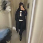 Sally Amaki Instagram - 今日のお洋服〜🎉 私服黒が多いからオンライントーク会いつも何着ようか迷っちゃうww