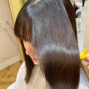 Sally Amaki Instagram - 今日はお仕事前にMirareee Tokyoさんでカットとトリートメントしていただきました🥰今年大切なお仕事が控えているので、それに向けて髪の毛とか色々美容頑張ってます😭そのうち発表できるといいね〜🥰
.
ピノちゃんに初めてお会いしました😭ピノちゃん指名して予約もできるとか可愛すぎるwww