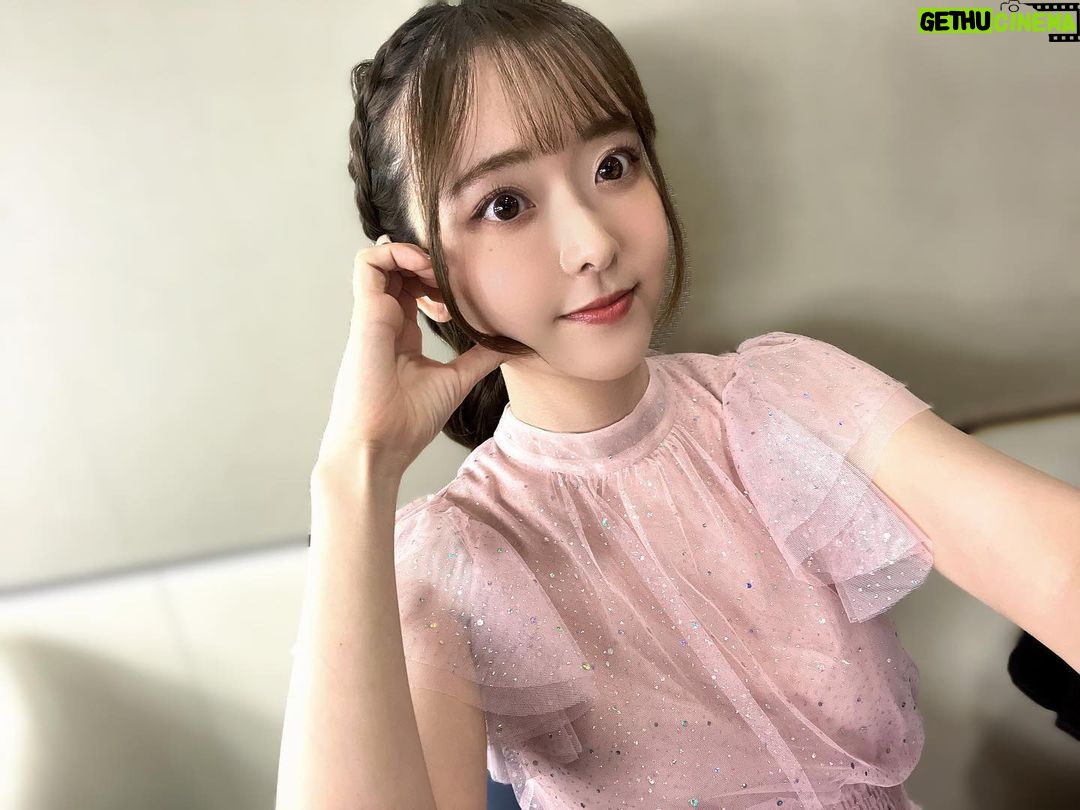 Sally Amaki - 5.3K Likes - 今日の #AOF2023 の衣装は @furfur_official さんのピンクのワンピースです🥰
ちょっとフリルとピカピカ多いかな...って思ってたんですが、とてもステージで映えました!
他のアーティストさんの衣装さんにも褒めていただけて嬉しかったです🥰
るんるるん♪