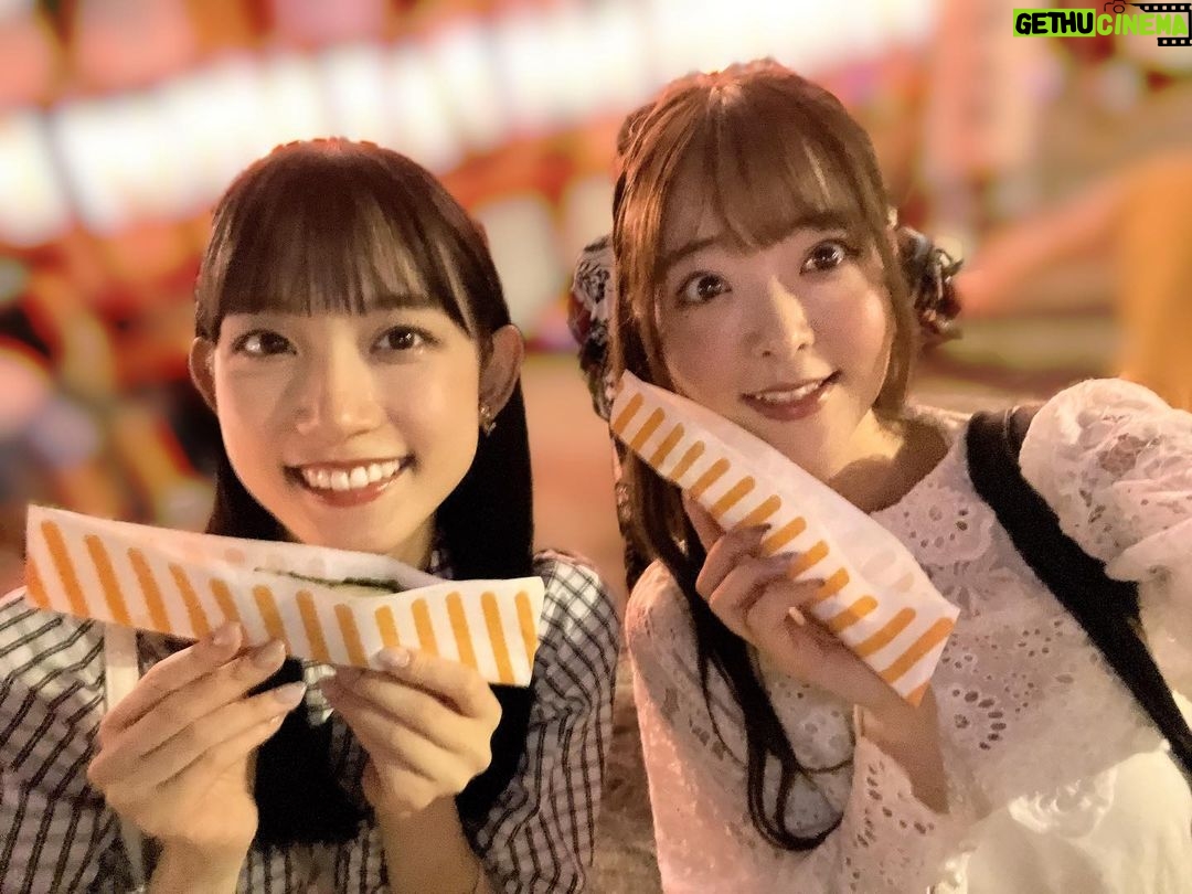 Sally Amaki - 5.2K Likes - この間夏の子と夏してきました💕
人生数億年ぶりの屋台!
MATSURIシャツ貰っちゃった🤣
ここ数ヶ月毎月会ってる😚
最近の方が昔より仲が良い気がするのな〜ぜな〜ぜ?👯♀️
次は手持ち花火だ〜🥰🤌🏻🎇
.
.
#声優 #夏祭り #アイドル #オタ活