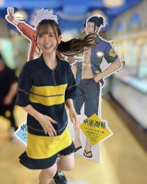 Sally Amaki Instagram - This is the reason I moved to Japan.
幸せこの上無いという状況

#推し活