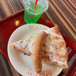Sally Amaki Instagram – Rayreeeさんでトリートメント&カラーして頂きました💕
帰り際ピザ食べて、LOLA’S で大好きなレッドベルベットカップケーキ買ってからお仕事行きました💕
ハッピーな1日でした💕