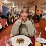 Sally Amaki Instagram - 明けましておめでとうございます㊗️ 今年はいっぱい皆さんに私の声をお届けできる様に頑張ります！💃🏻 初詣⛩のおみくじではなんと！「大吉」でした！ . HAPPY NEW YEARS!! Hoping this year will be a year filled with many happiness for everybody