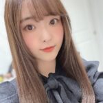 Sally Amaki Instagram - いつもお世話になっている美容師さんの新しい美容院にお邪魔しました🥰Rayreeeとても素敵でした😌 な、な、なんと！私が大好きなLOLA’S CUPCAKE から徒歩5秒くらいの所でした😭帰り道カップケーキ買って帰りました🥰世界で1番好きなレッドベルベットケーキが食べれる数少ないお店🥲嬉しい😊 個人的には髪色がお願いした色と1ミリも違うとこなく再現して下さったのが嬉しくて友達に比較画像作って送りつけた🤣嬉しい〜 . 今日は色んないいことがあったな〜😌 今からも頑張ります！！うれ4