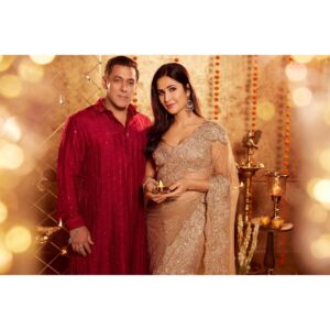 Salman Khan Instagram - Happy Diwali 🪔💫 ❤️ #Tiger3 releasing on this Sunday, 12th November in Hindi, Tamil & Telugu. Book your tickets now *link in bio* @katrinakaif | @therealemraan | #ManeeshSharma | @yrf | #YRF50 | #YRFSpyUniverse