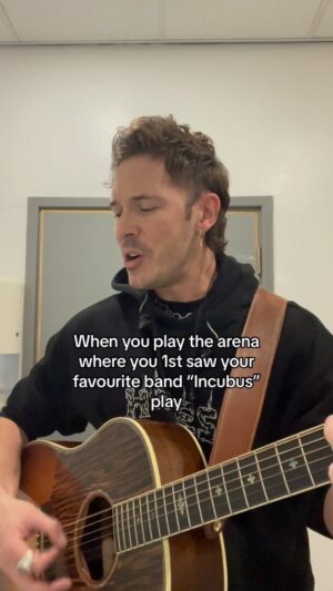 Sam Palladio Instagram - Nostalgia overload being back at the NEC in Birmingham where I first saw Incubus. Tonight I get it play the stage. 17 year old Sam 🤯 @incubusofficial @michaeleinziger @josepasillasii
