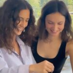 Samantha Robinson Instagram - @medalion_r and @msrobinsun have been best friends since college, where they met on the first day of “Welcome Week”. They’ve never left each other’s side (or missed a chance to share a meal together) since. “If you #HadToShare one thing you that inspires you about each other, what would it be?” Medalion: Sam is inspiring because she is always true to herself. 🥰❤️ Samantha: Medal inspires me with her compassionate nature and immense capacity to love ❤️