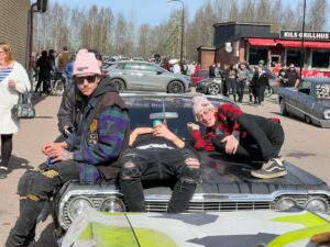 Sami Jakobsson Instagram - Fick bara två bra bilder ifrån när jag kikade förbi norgeresan och kollade så raggarna skötte sig 😎😂