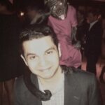 Samm Levine Instagram - #tbt Just remembering that time I hung out with the president of show business and got fleas. Worth it.